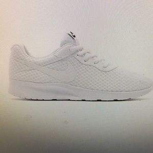 Nike women’s Tanjun Trainers
